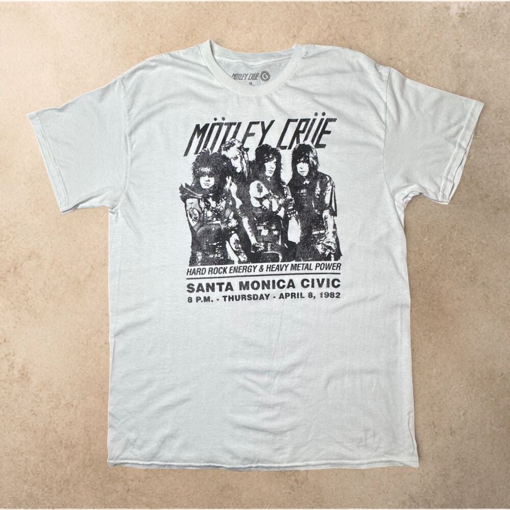 Mötley Crüe Santa Monica Civic 1982 Graphic Band T-Shirt Men's Large